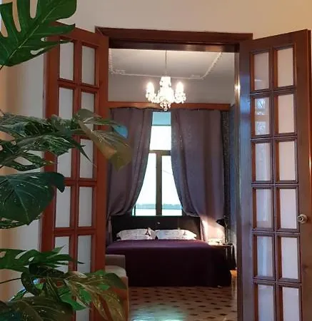 Apartment Superb Queen - Location, Derybasivska